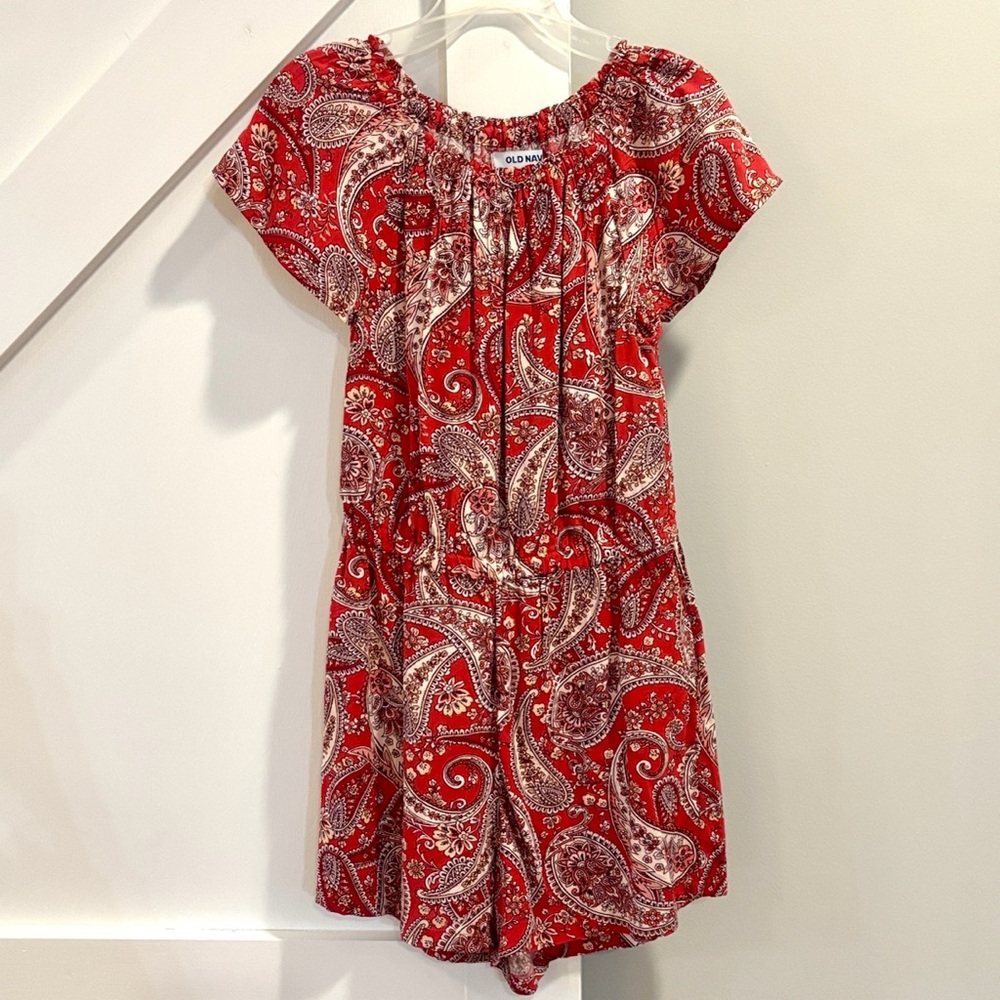 NWOT Paisley On Or Off Shoulder Flowy Soft Lightweight Comfy Short Sleeve Romper